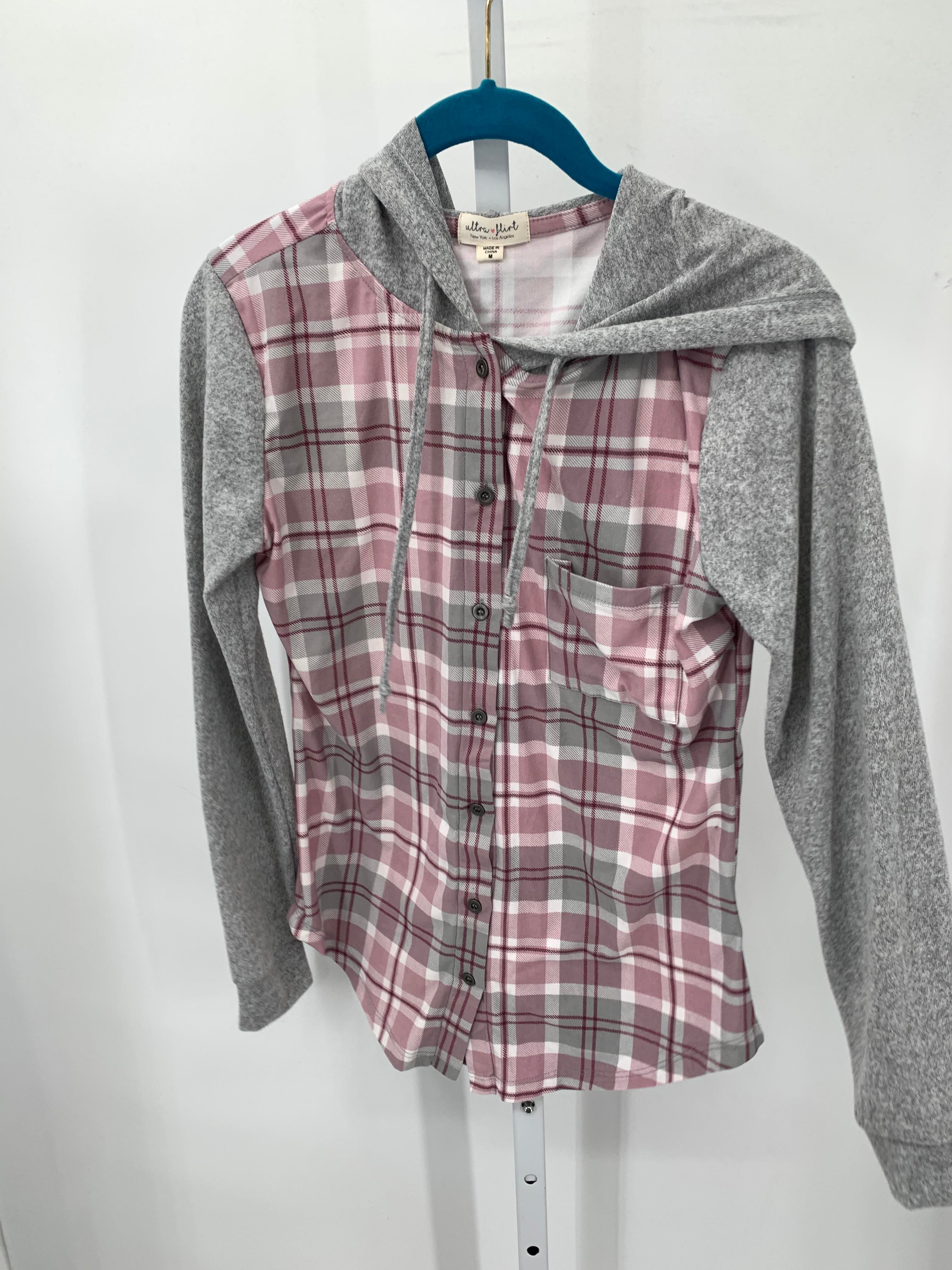 Ultra Flirt Size Medium Juniors Long Sleeve Shirt
