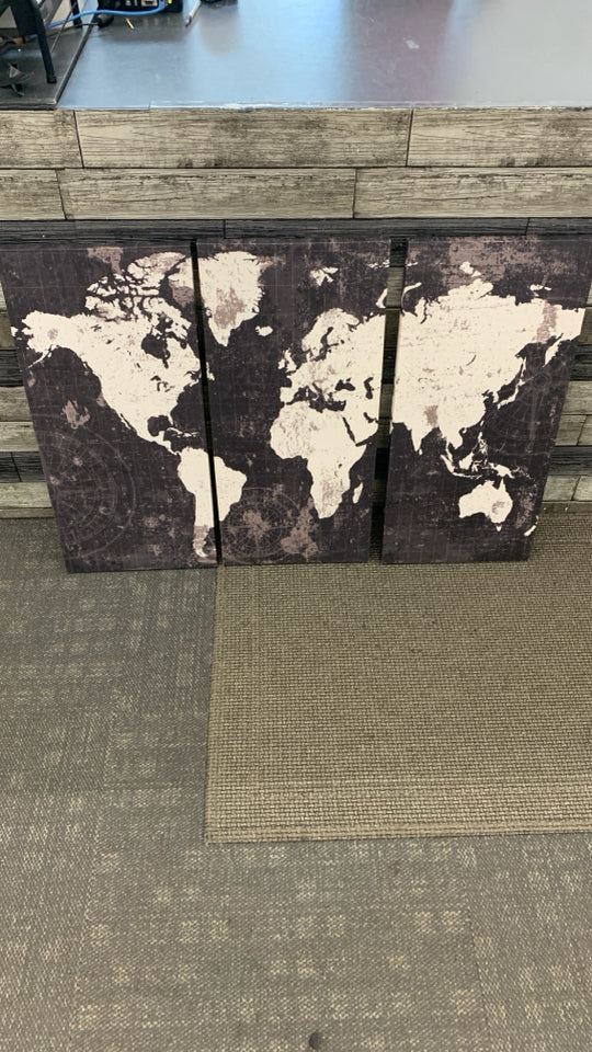 3PC WORLD ATLAS BLACK/WHITE CANVAS.