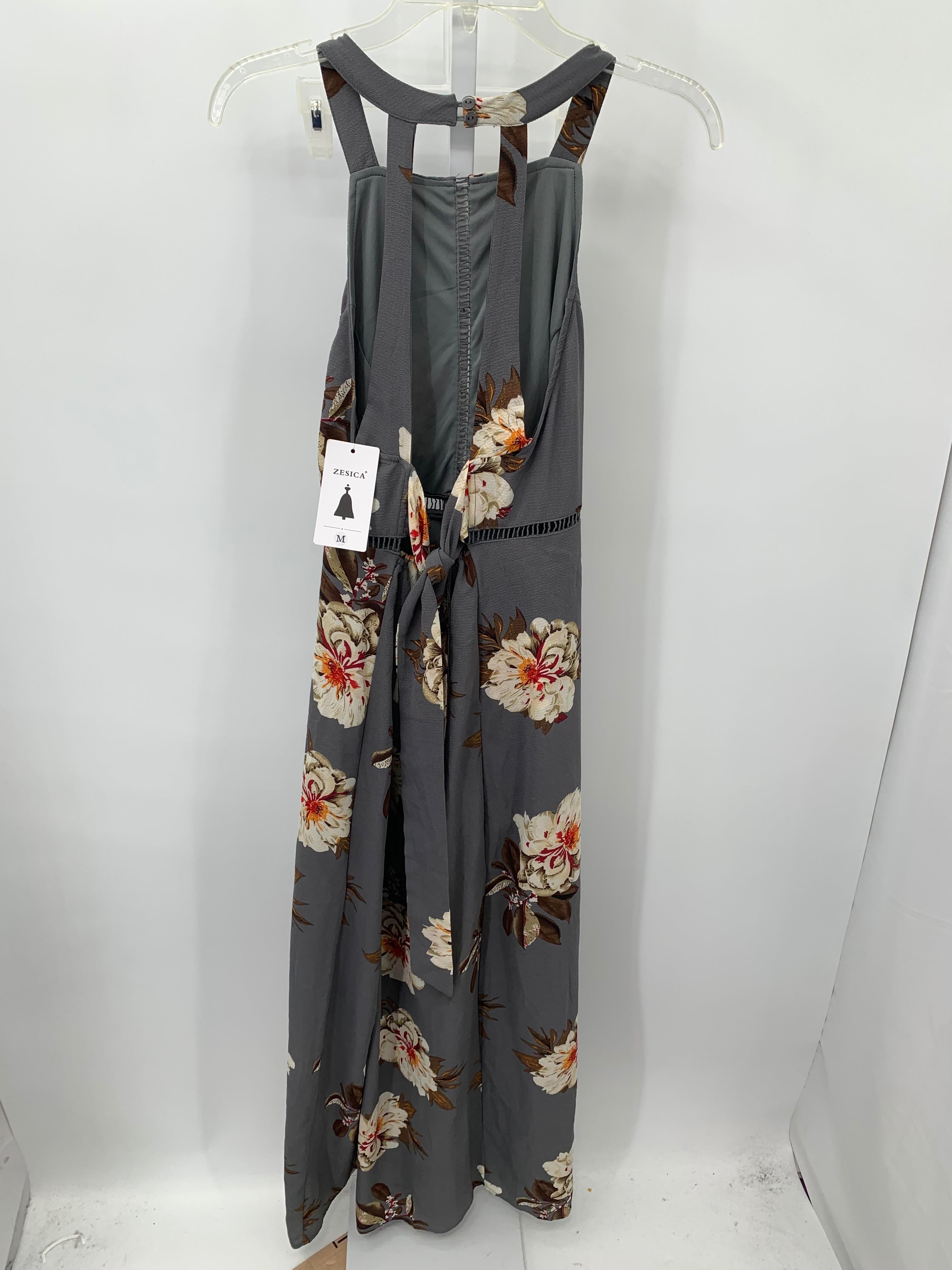 Size Medium Misses Sleeveless Dress