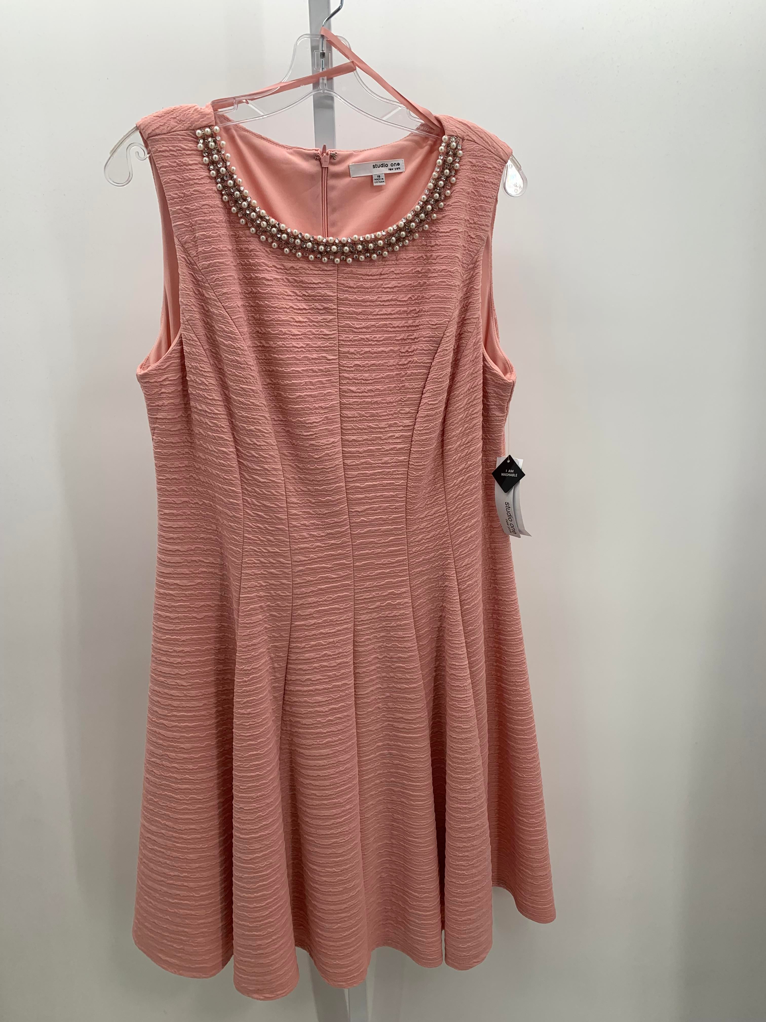 Size 18 Misses Sleeveless Dress