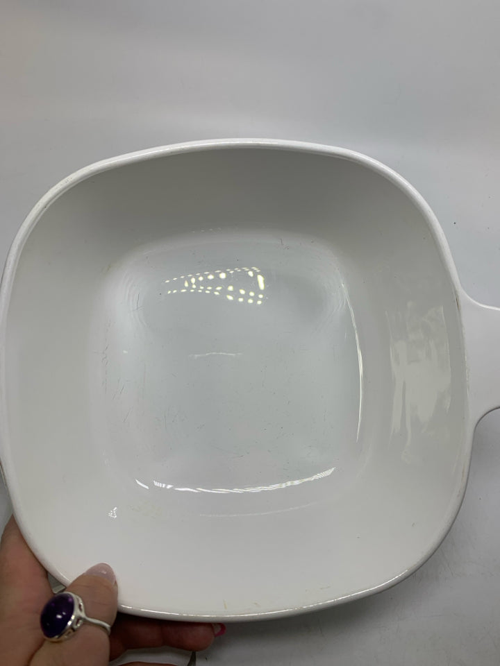 BLUE CORNFLOWER CASSEROLE DISH W/ LID.