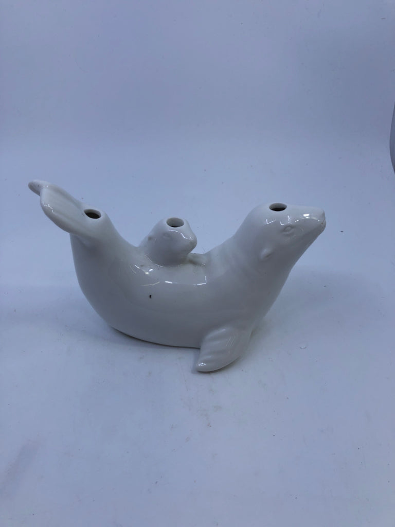 SEAL OIL LAMP.