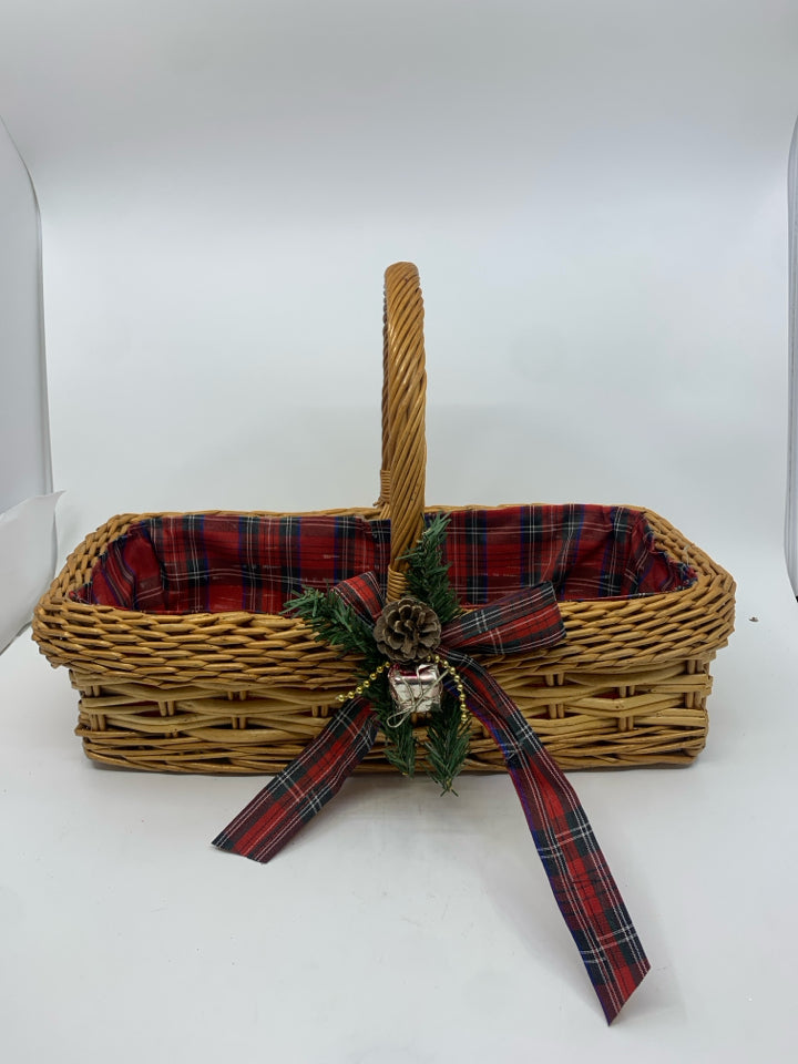 RECTANGLE BASKET W HANDLE AND BLUE RED PLAID LINER.