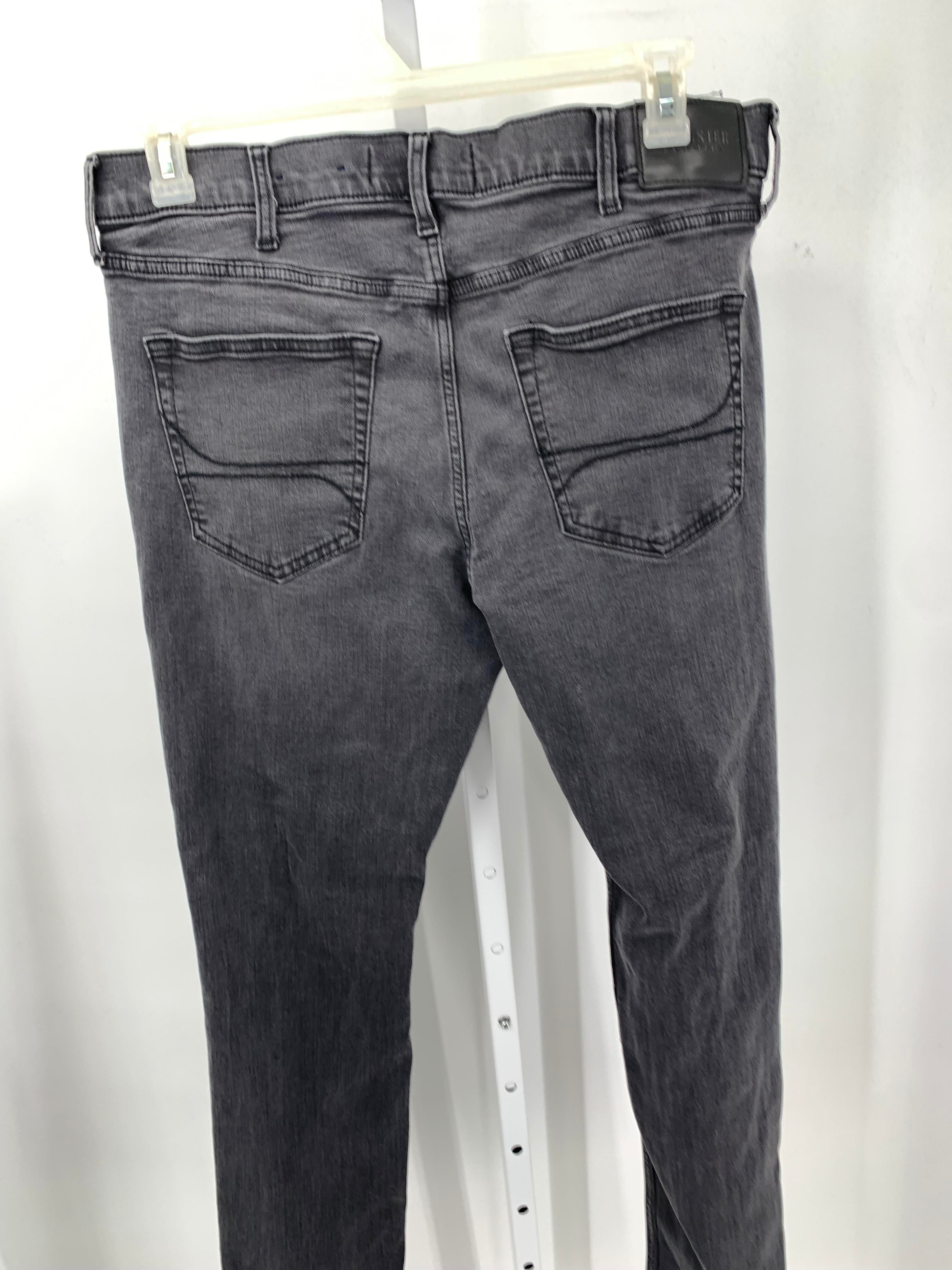 DISTRESSED SKINNY JEANS