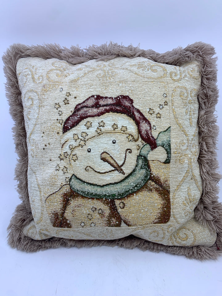 TAN SNOWMAN ACCENT PILLOW.