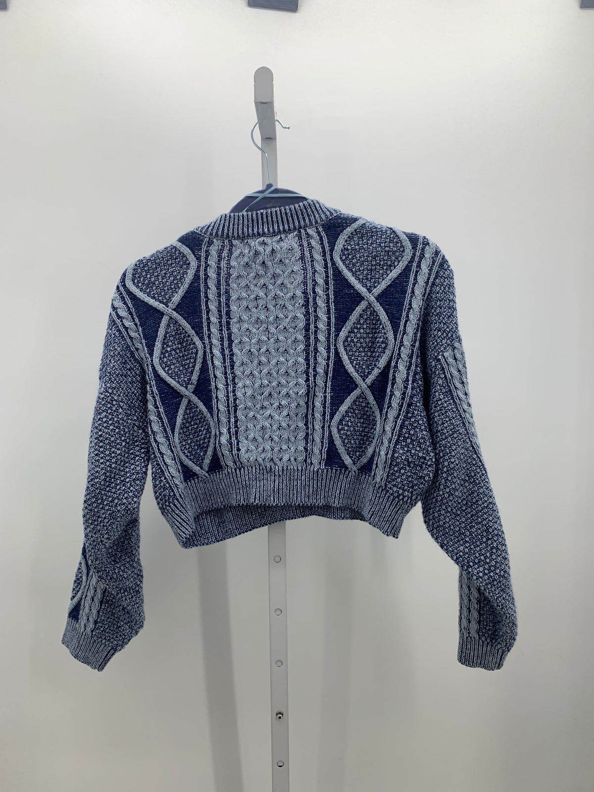 Size Medium Juniors Long Sleeve Sweater