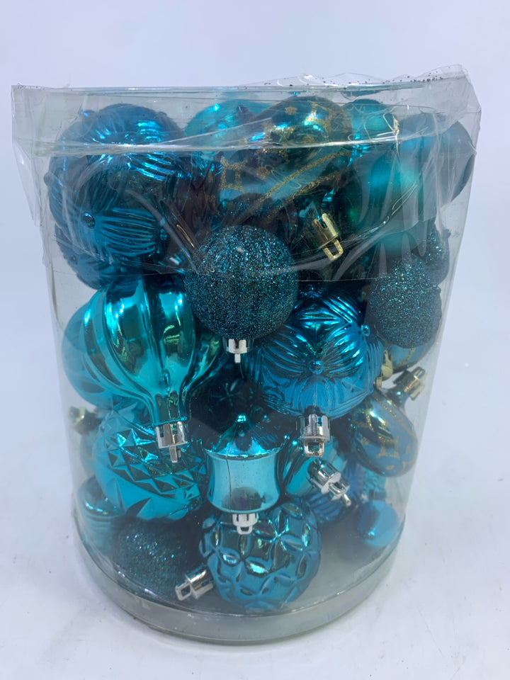 NIP TEAL & GOLD GLITTER PLASTIC ORNAMENTS