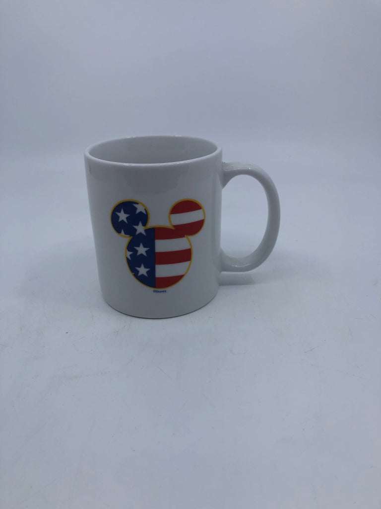 AMERICANA MICKEY MUG.