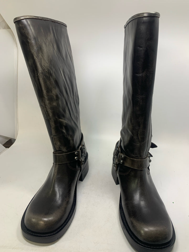 Steve Madden Rocky Distressed Multi Buckle Boots