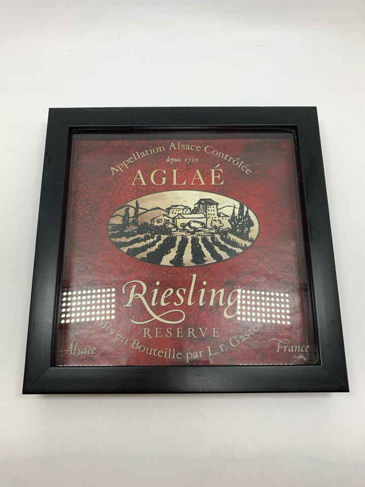 REISLING BLACK SHADOWBOX WALL ART.