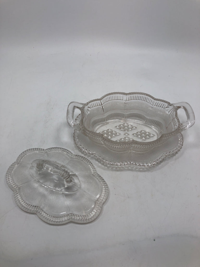 VTG CLEAR PRESSED GLASS OVAL HANDLED DISH W/LID.