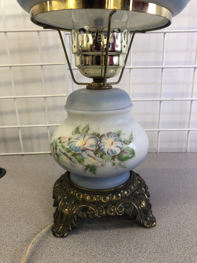 VTG BLUE AND WHITE HURRICANE LAMP.