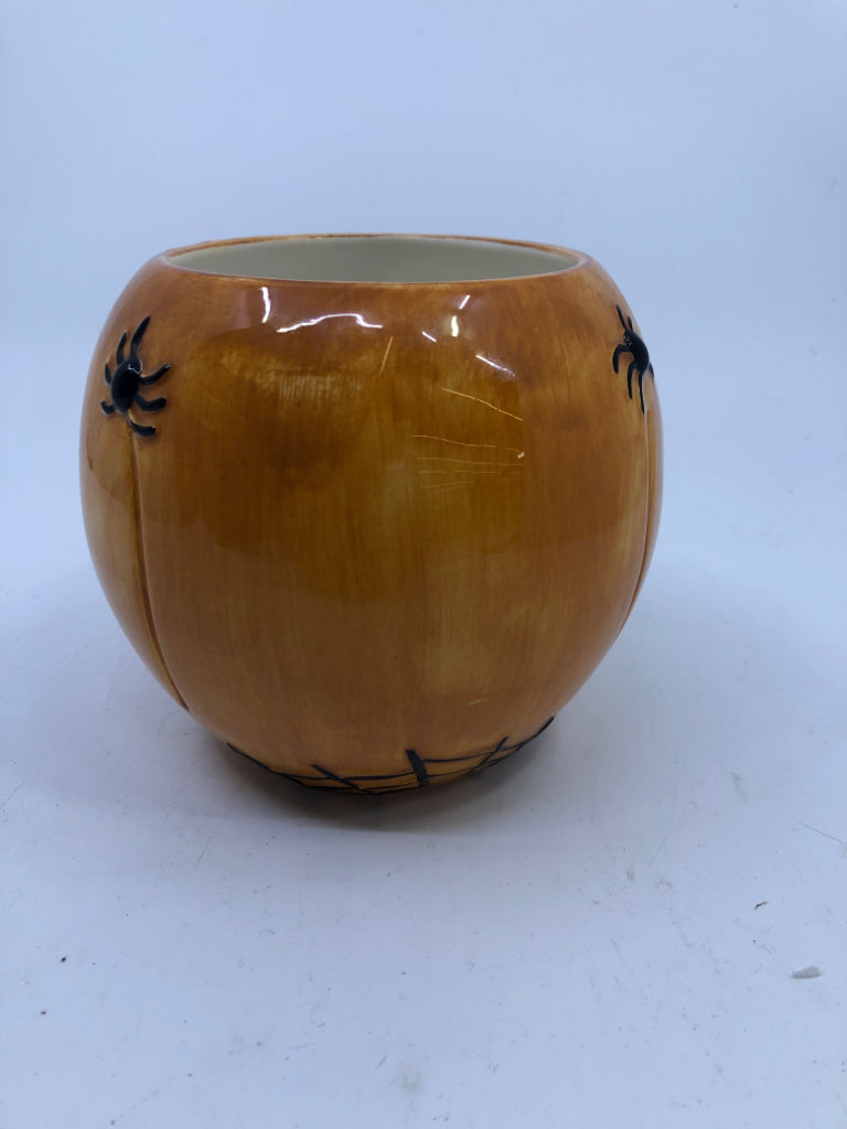 LARGE JACK O LANTERN MUG.