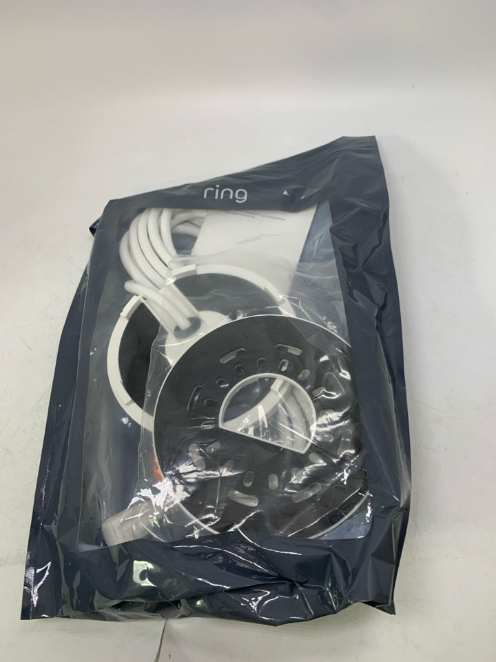 NIP RING CAMERA PLUG-IN FLOODLIGHT CARM WIRE MOUNT.