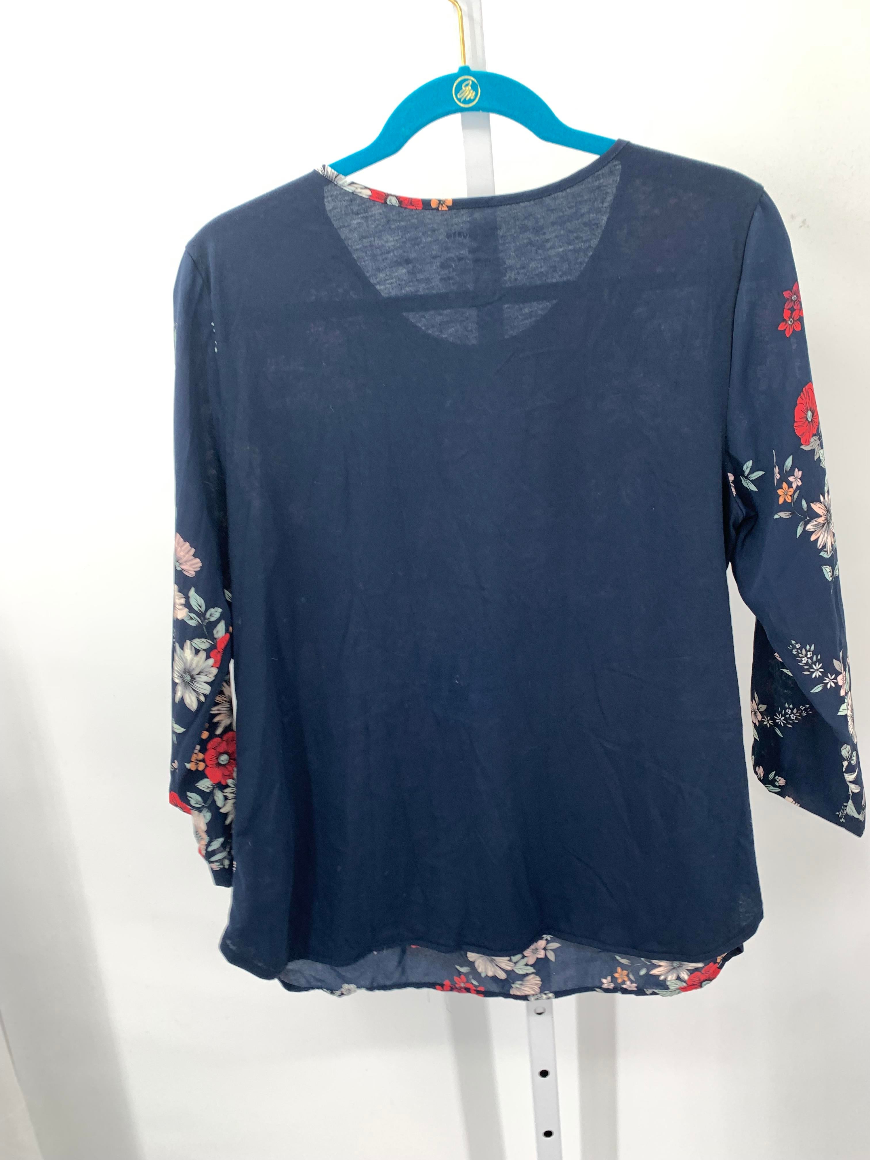 Van Heusen Size Medium Misses 3/4 Sleeve Shirt