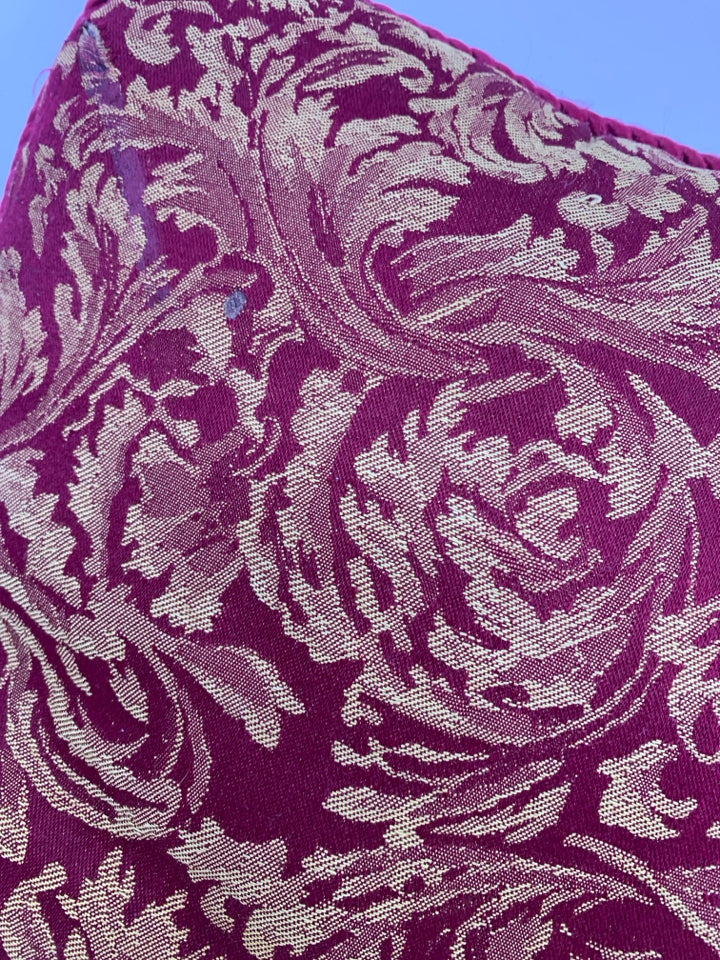 RED W/GOLD FLORAL ACCENT PILLOW.