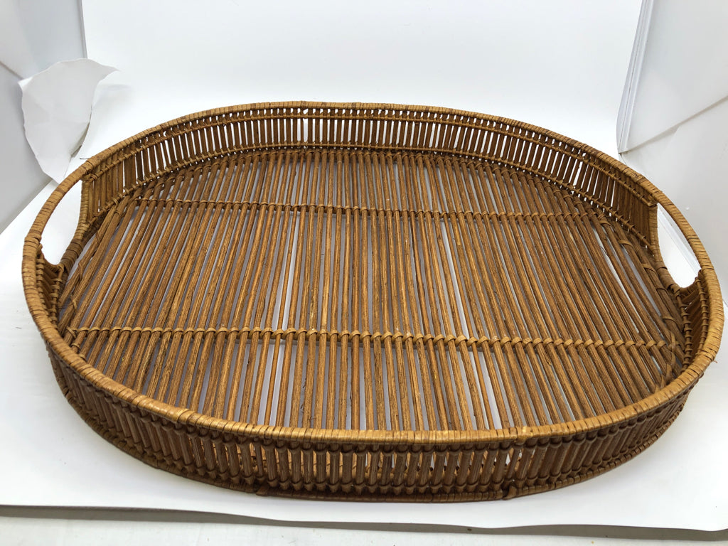 LARGE TIGHT WOVEN TRAY W HANDLES.