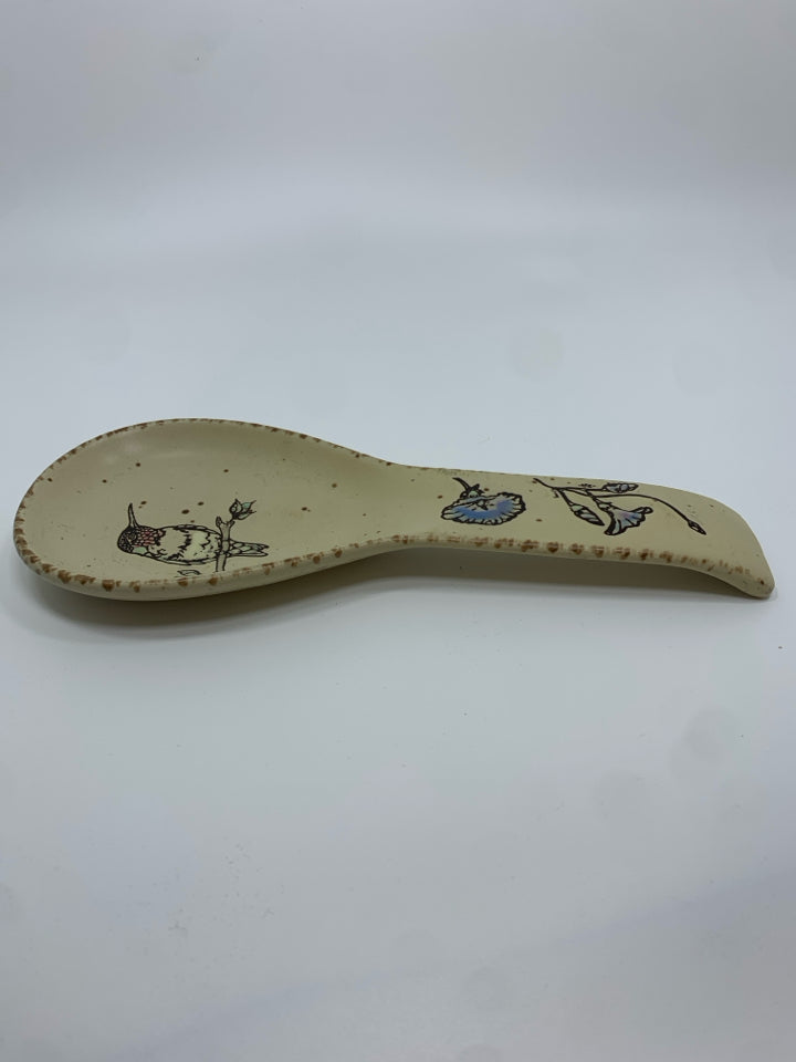HUMMINGBIRD EMBOSSED STONEWARE SPOON REST.