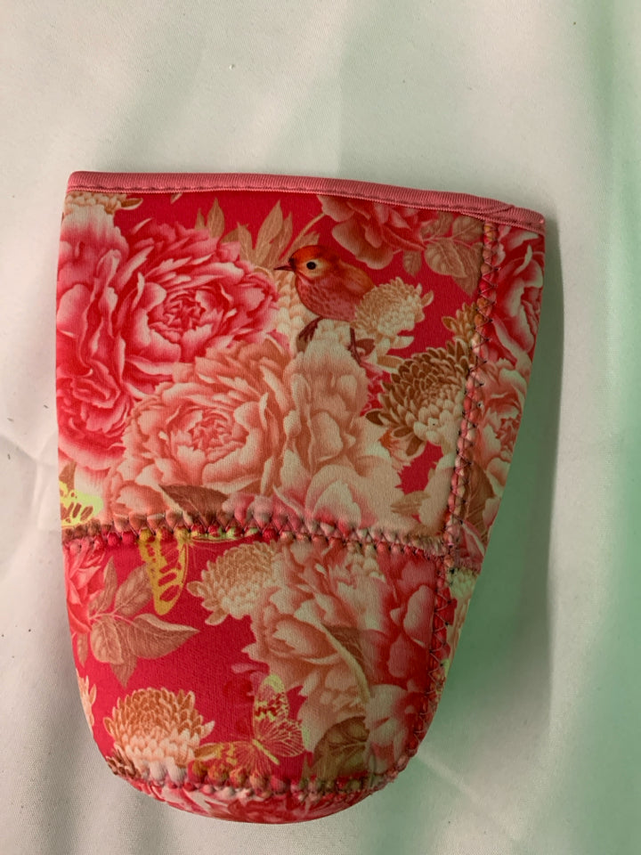 PINK W FLORAL AND HUMMING BIRD CUP KOOZIE.