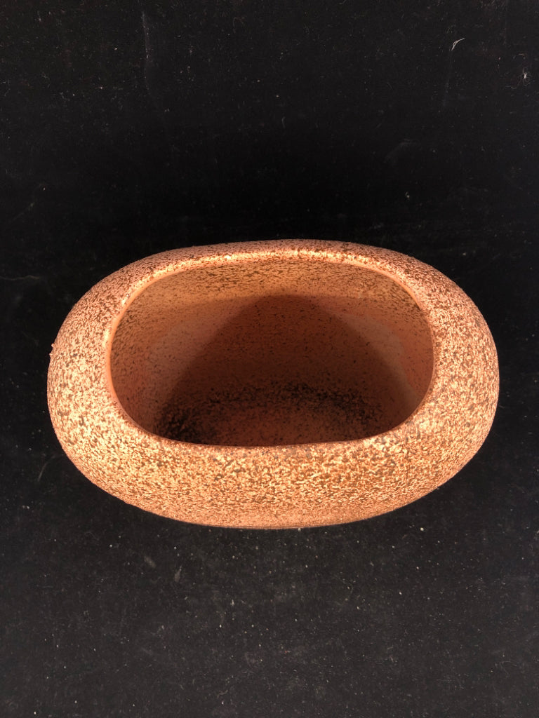 PINK AND BROWN OVAL VASE.