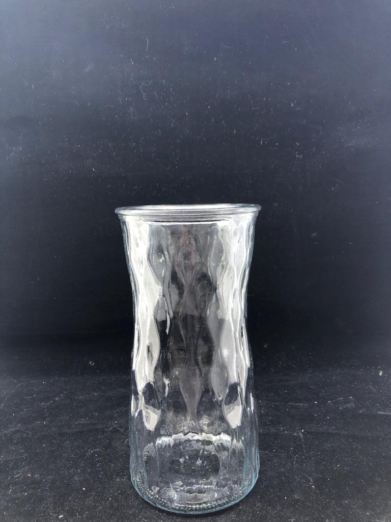 CLEAR GLASS TEXTURED VASE.