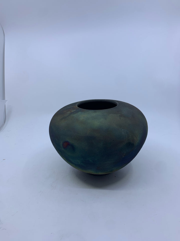 COLORFUL POTTERY DARK VASE.