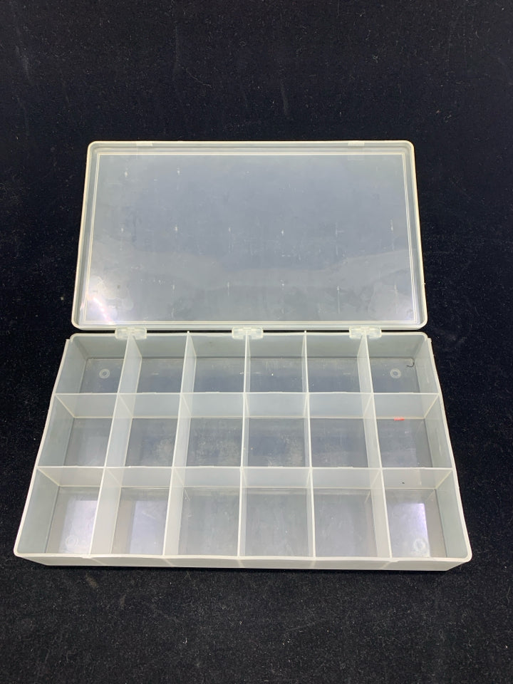 PLASTIC 18 CUBBY BEAD ORGANIZER.