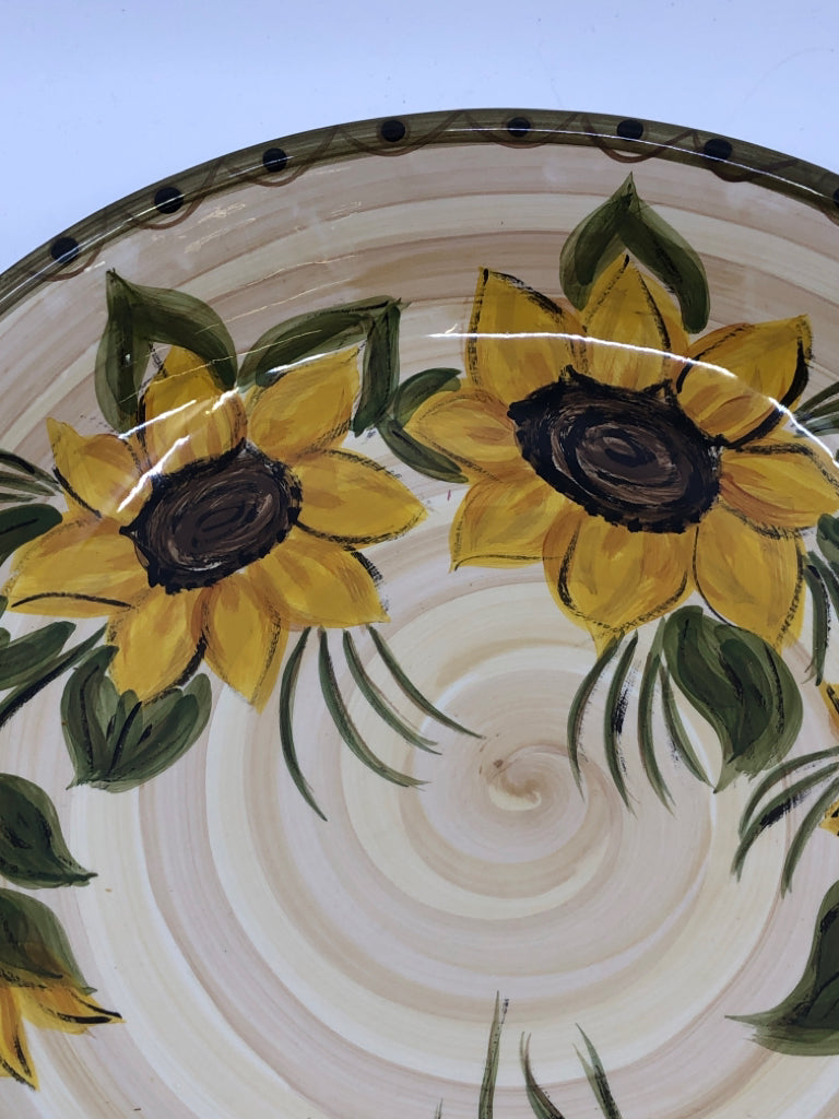 LARGE SUNFLOWER SERVING BOWL.