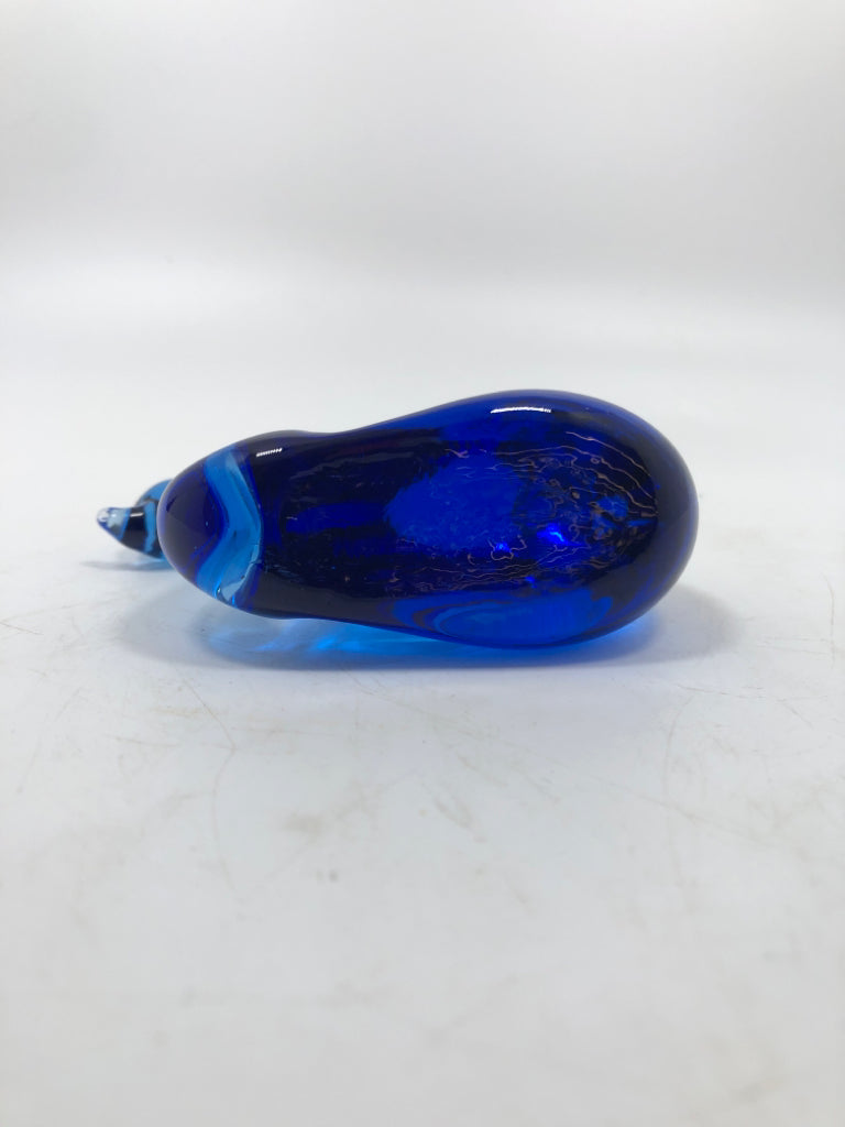 COBALT BLUE GLASS SWAN.