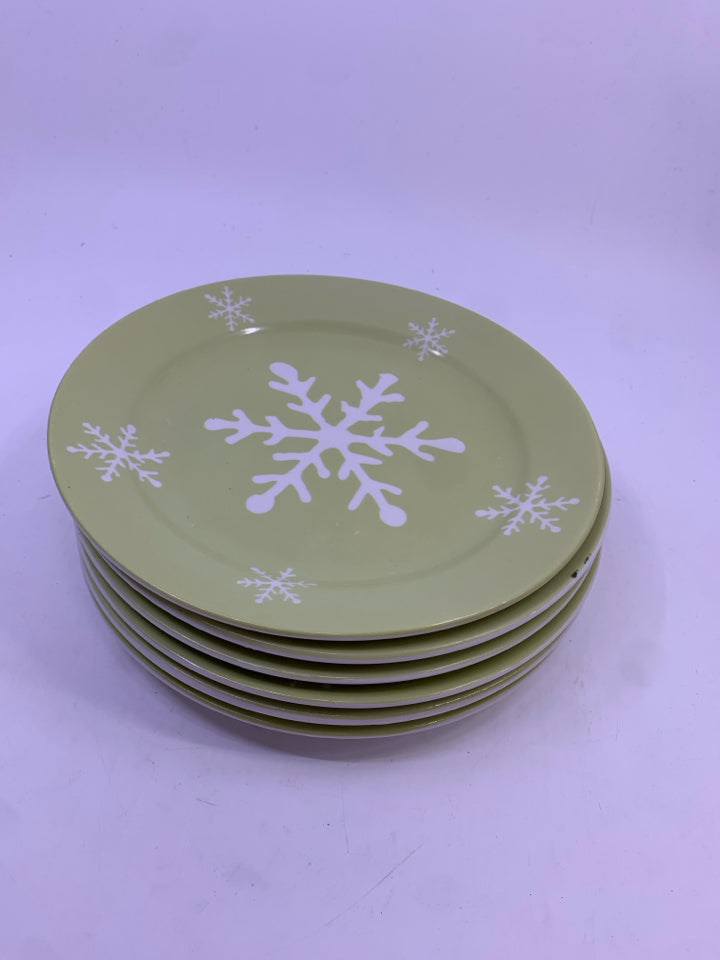 6 LIGHT GREEN SNOWFLAKE DESSERT PLATES.