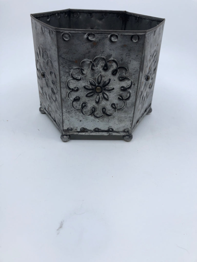 HEXAGON SHAPED PILLAR CANDLE HOLDER W/ ETCHED FLOWERS.