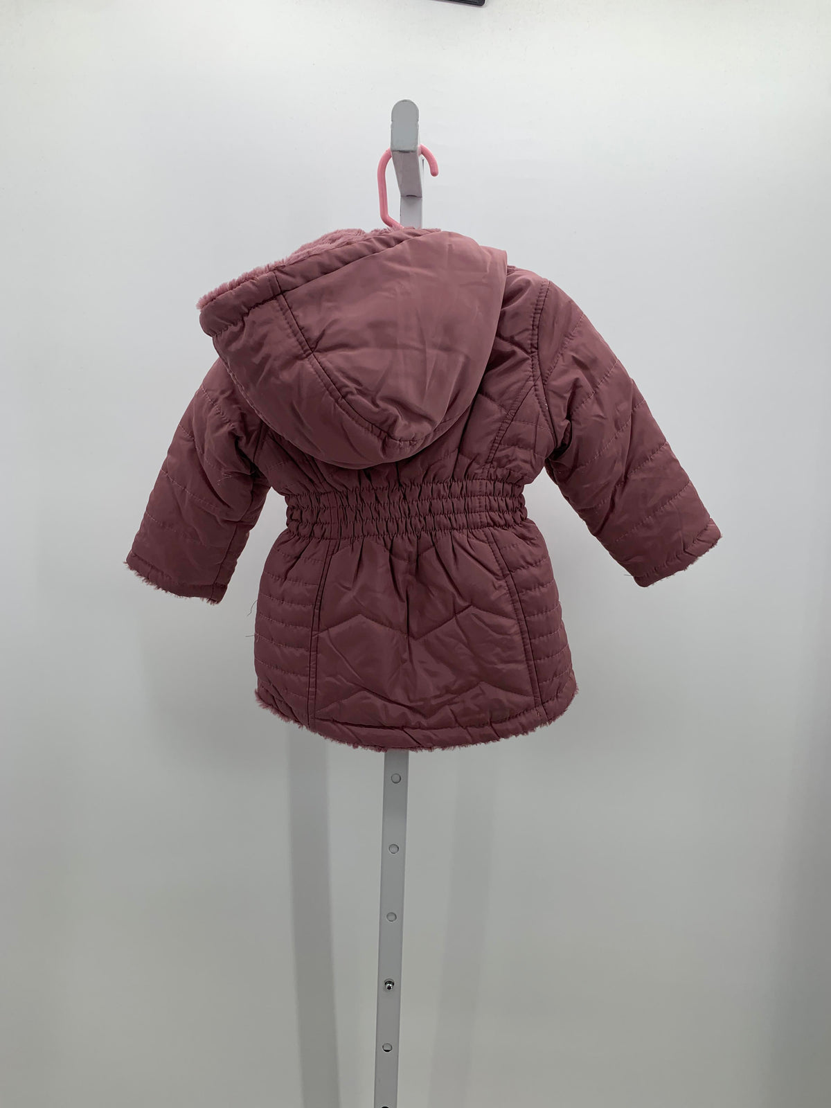 HOODED FAUX FUR REVERSIBLE.