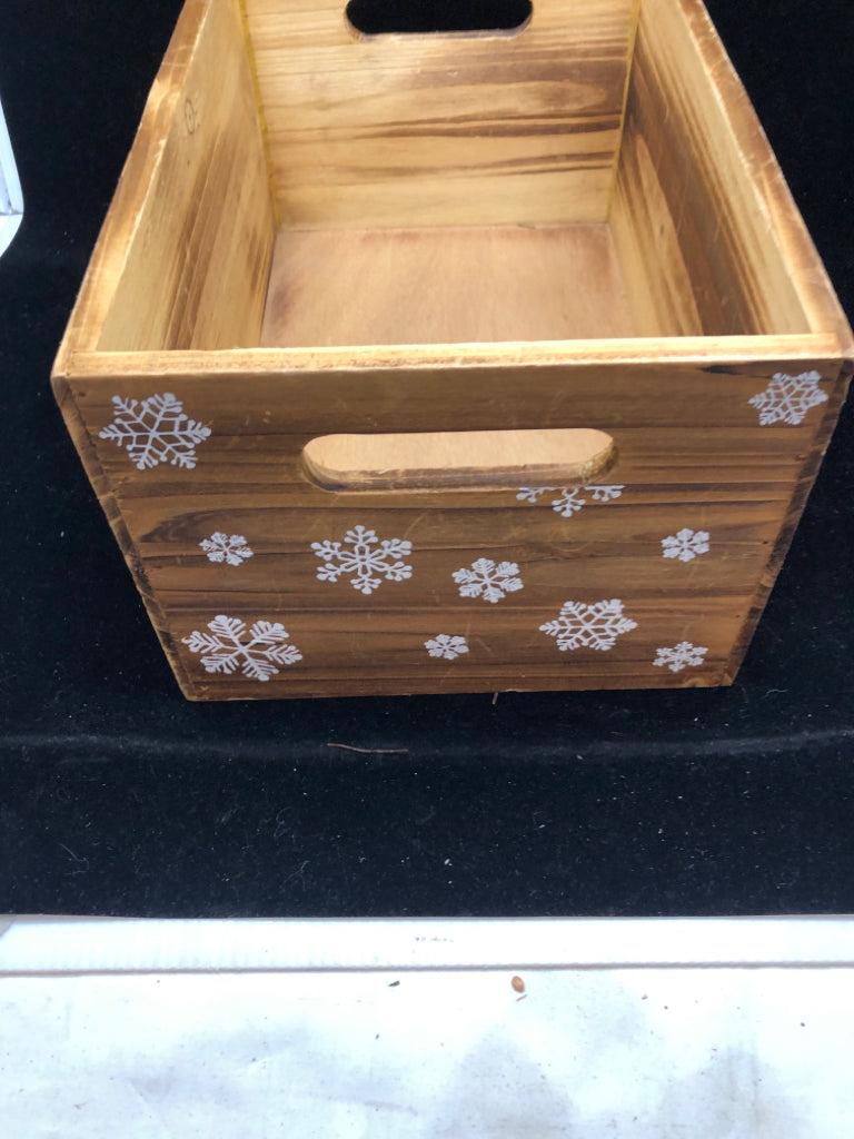 LET IT SNOW WOOD BUCKET.