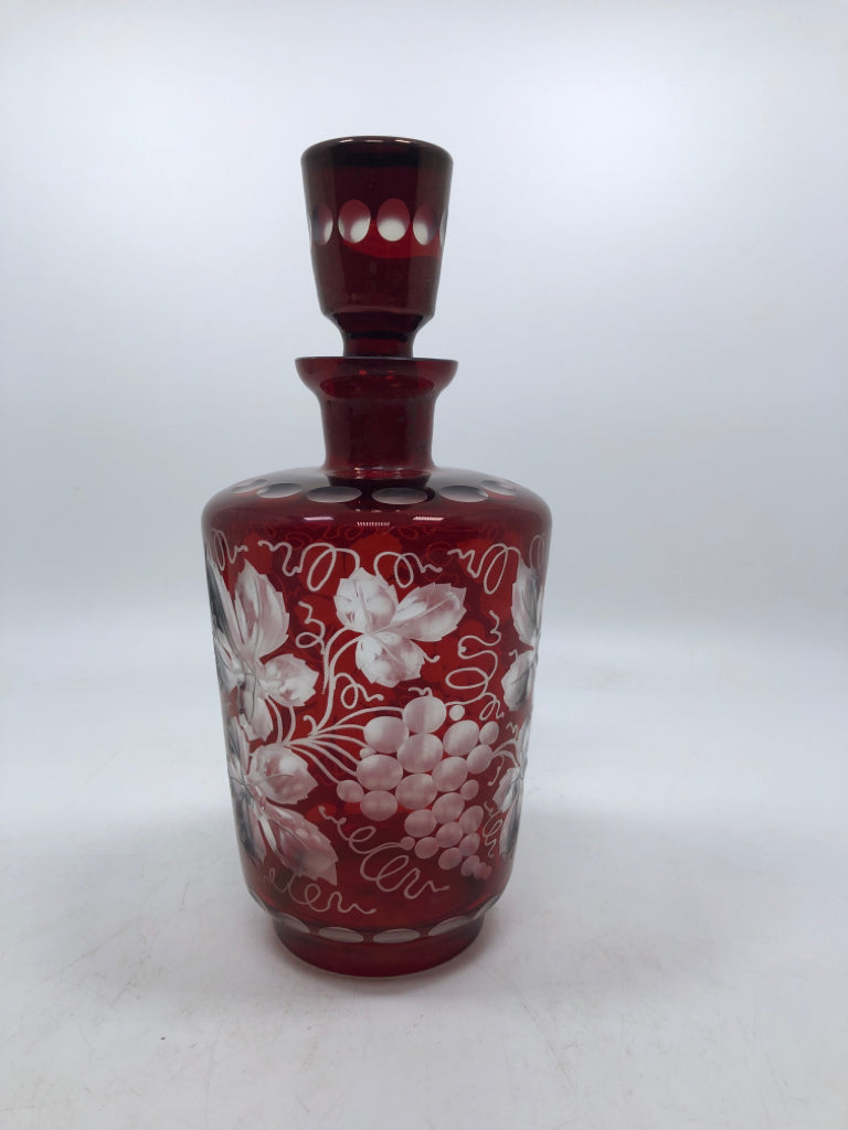 VTG GRAPES/LEAVES DECANTER.