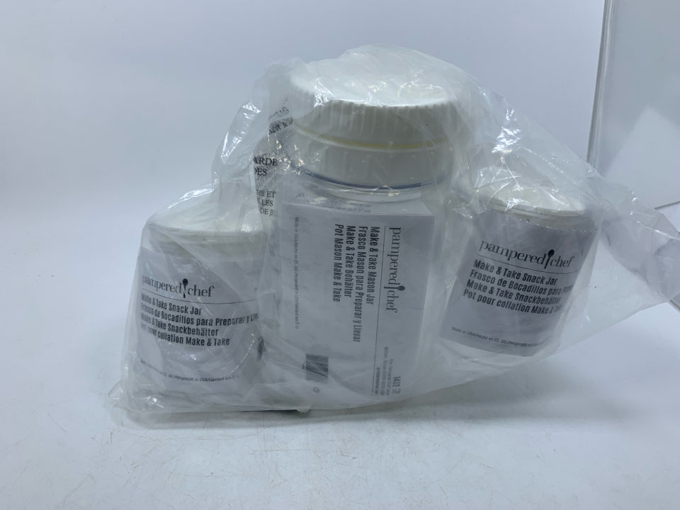 3 PC PLASTIC MAKE & TAKE 2 SNACK JAR & 1 MAKE TAKE MASON JAR PLASTIC IN BAG.