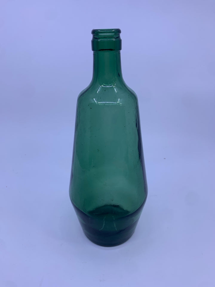 GREEN GLASS BOTTLE.