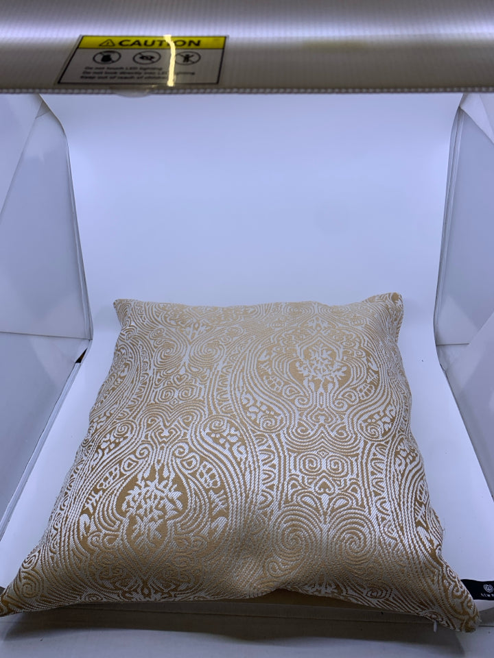 TAN WHITE SCROLL SQUARE PILLOW.