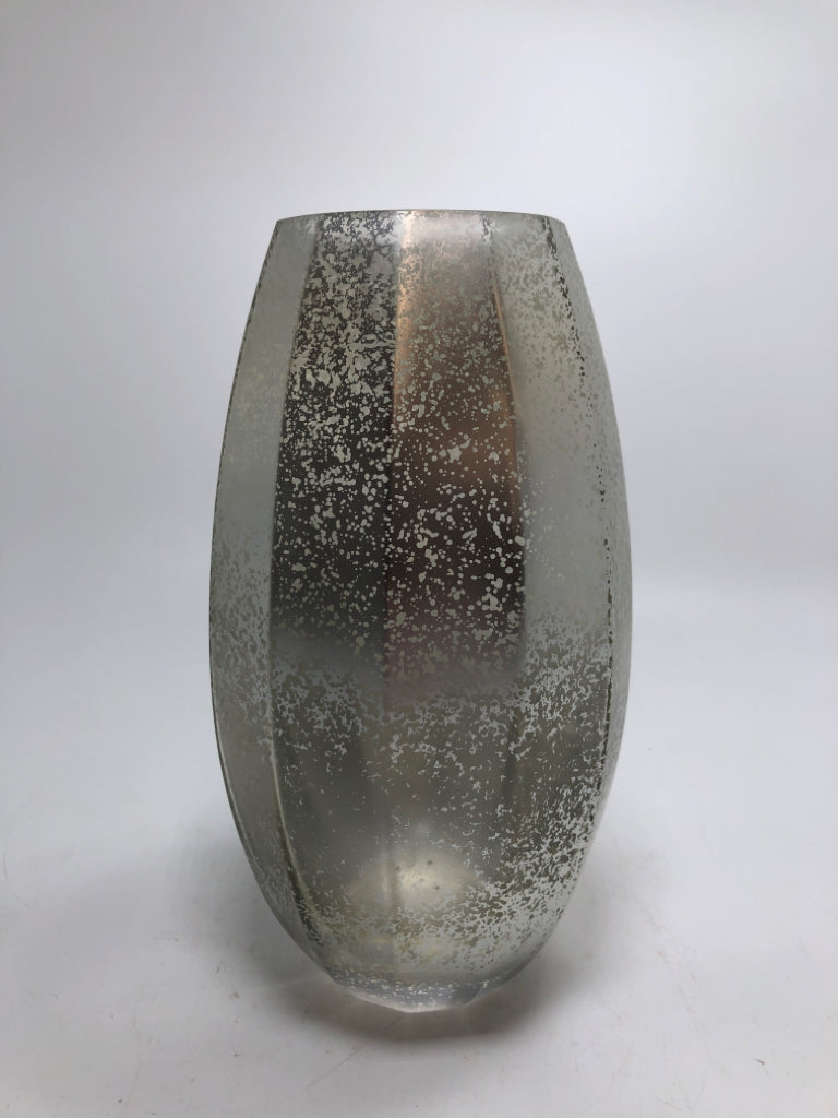 MERCURY STYLE DECORATIVE VASE.