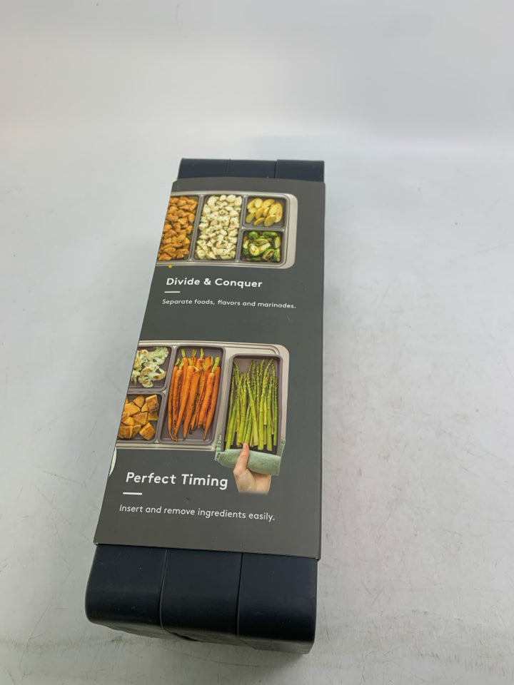 NIP 4 PC NON STICK SILICONE BAKING SHEETS.