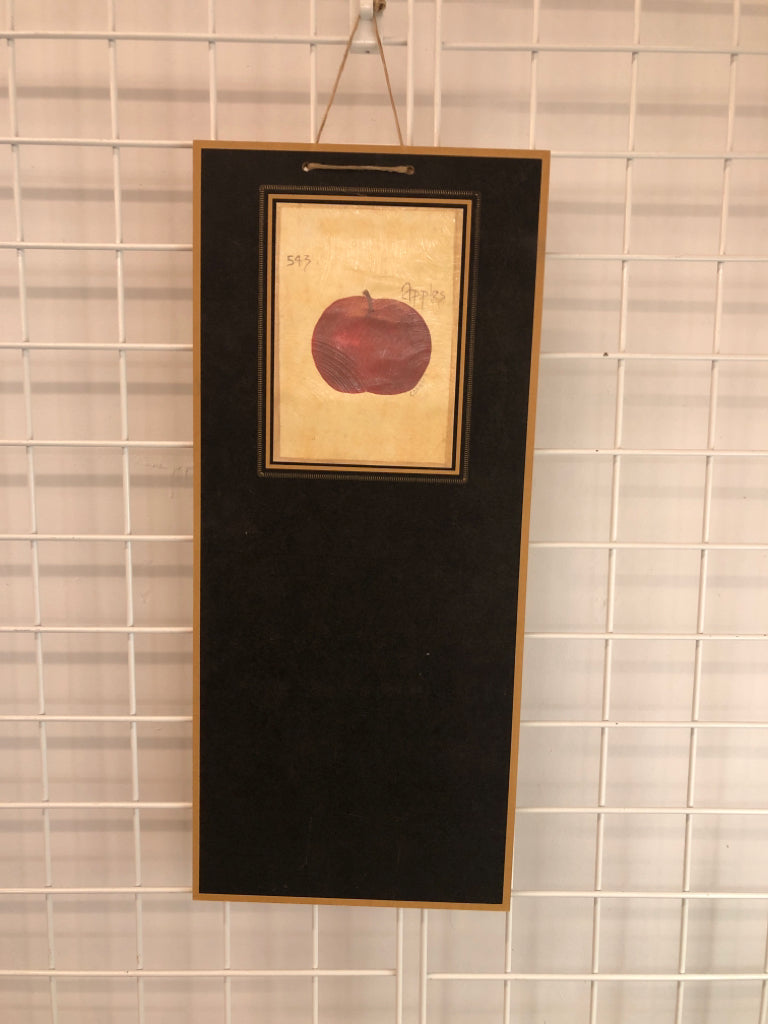APPLES WALL HANGING.