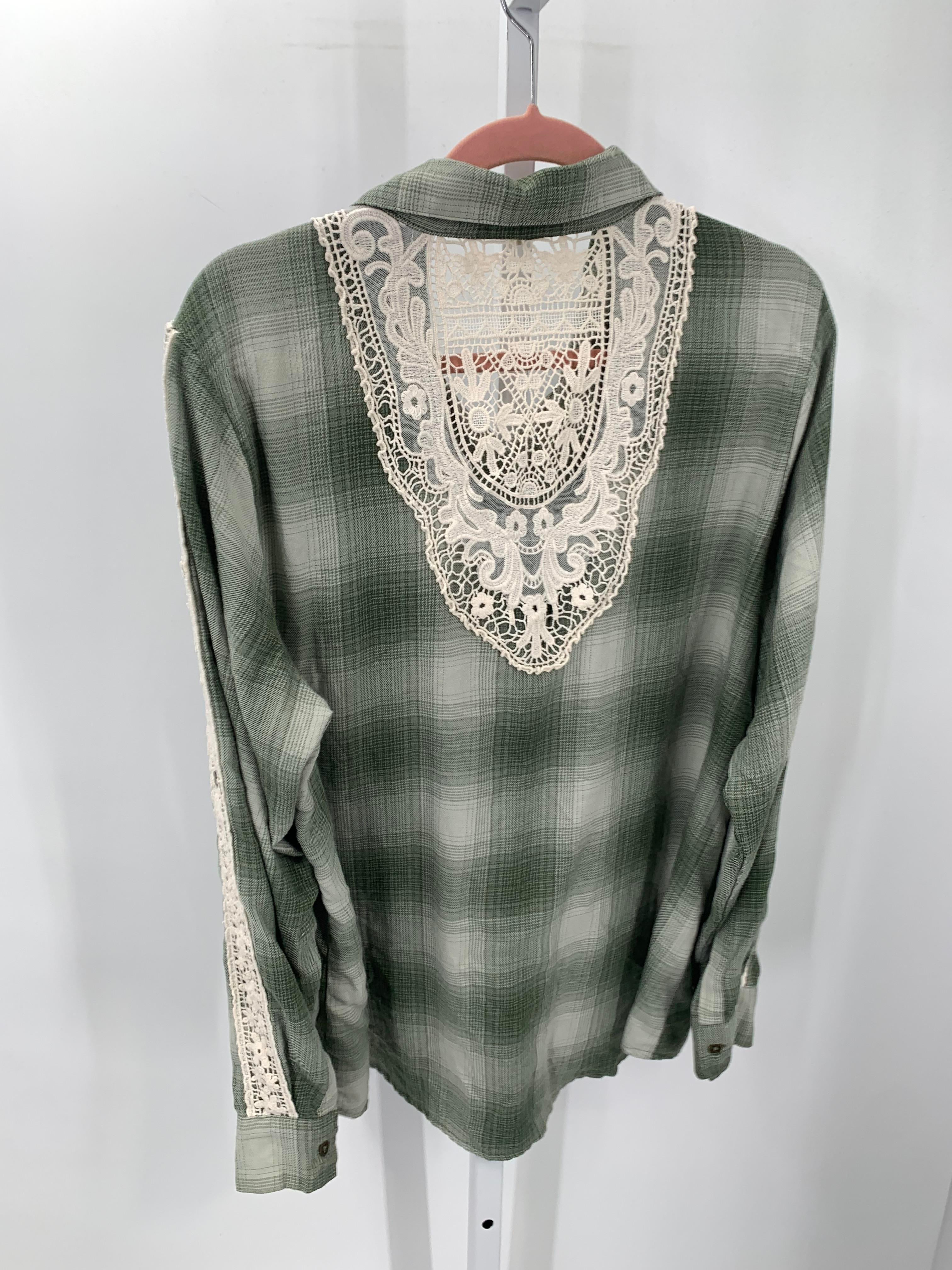 Size Extra Large Misses Long Sleeve Shirt