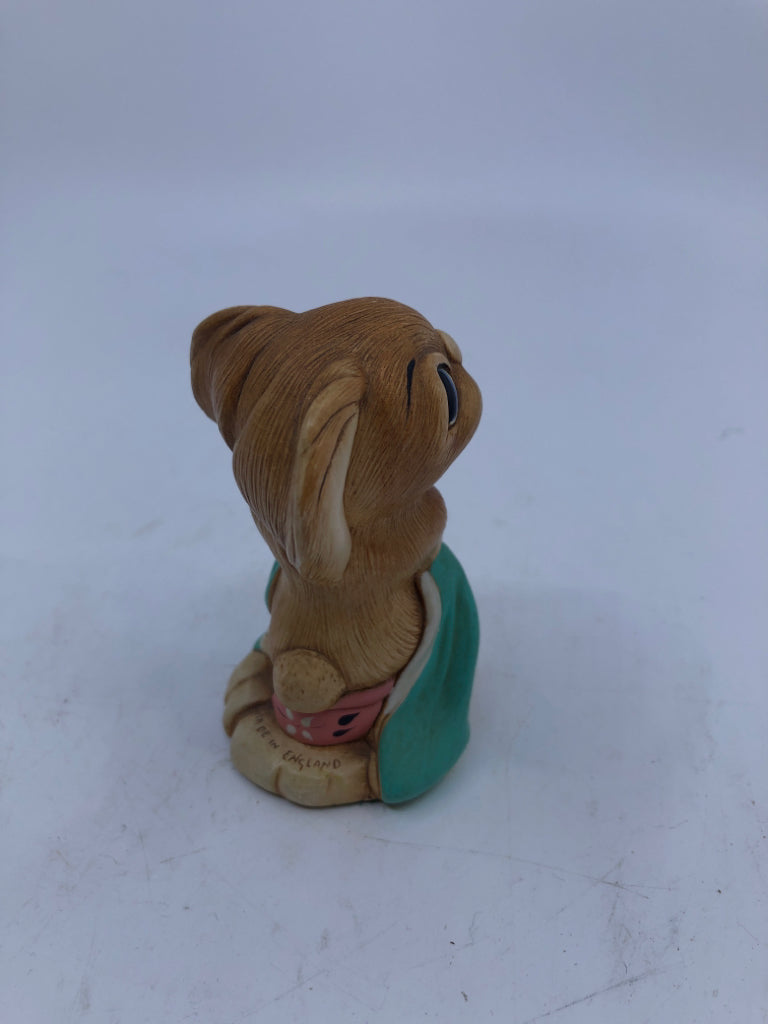 VTG PENDELFIN BUNNY TOTTY HOLDING TEAL BLANKET.