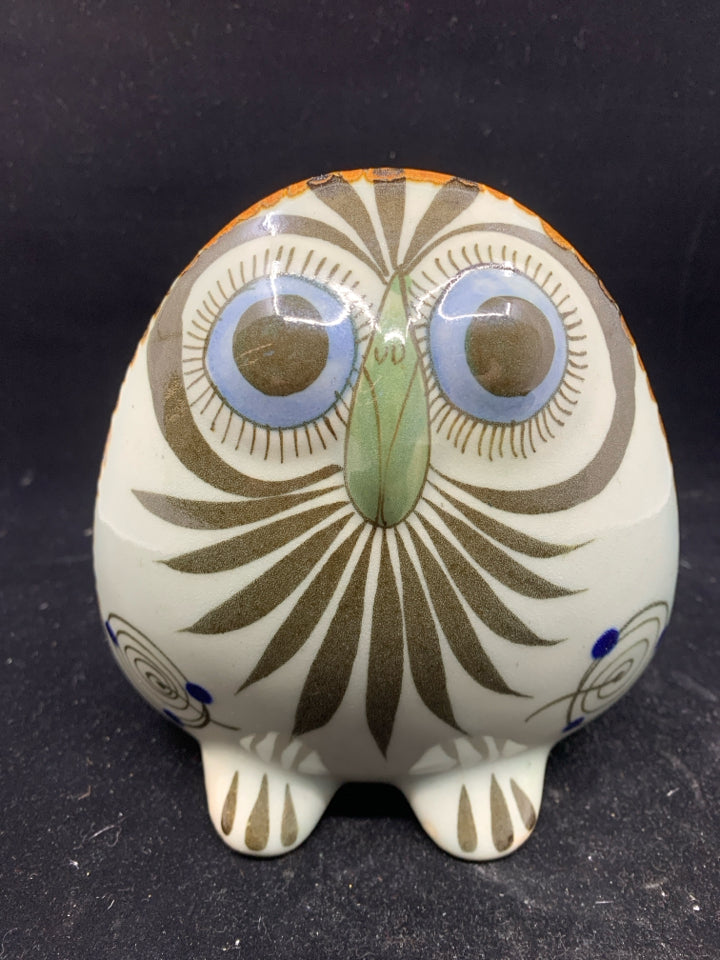 EL PALOMAR MEXICO POTTERY TONALA GREY OWL- SIGNED.