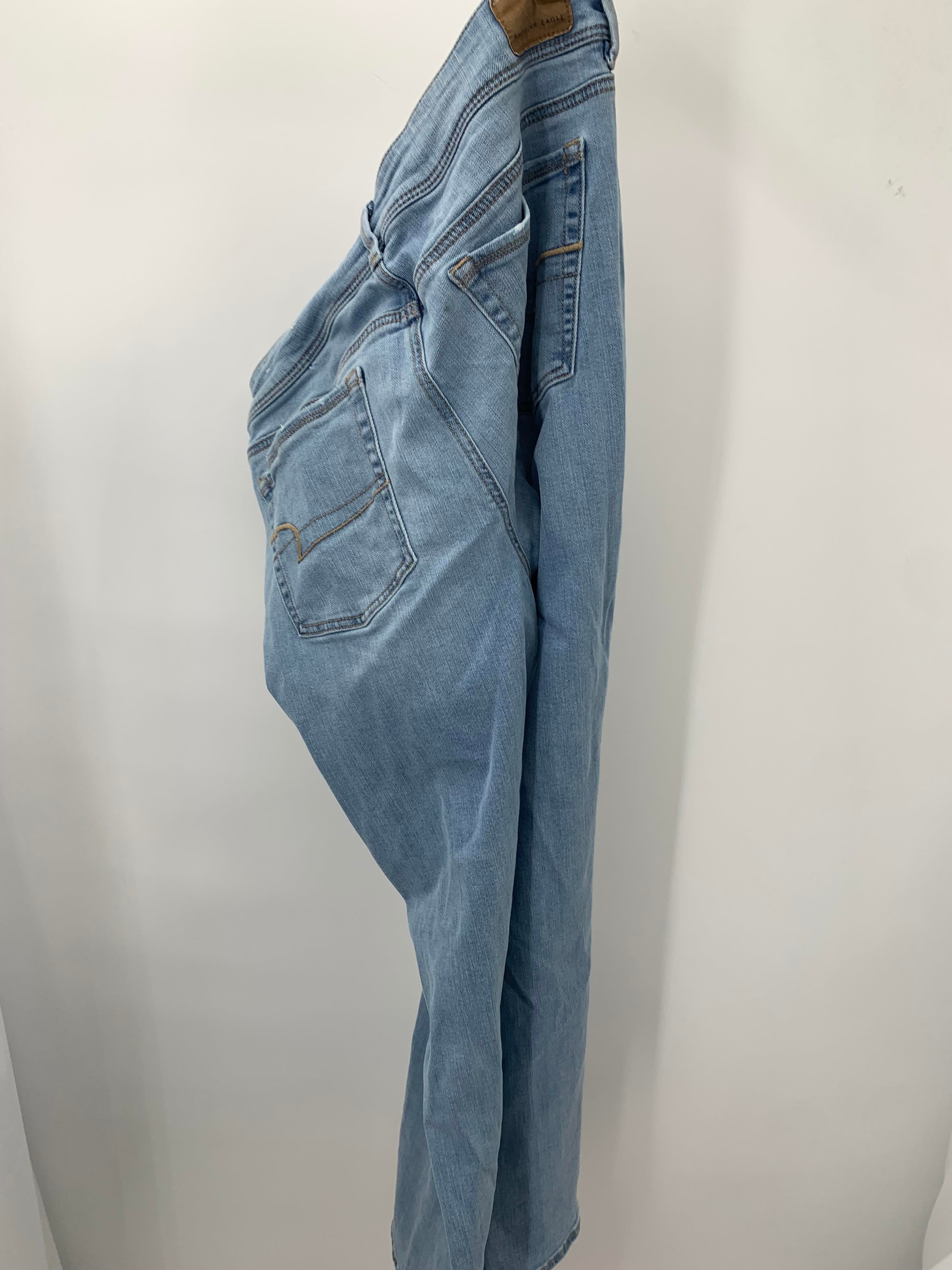 American Eagle Size 16 Juniors Jeans