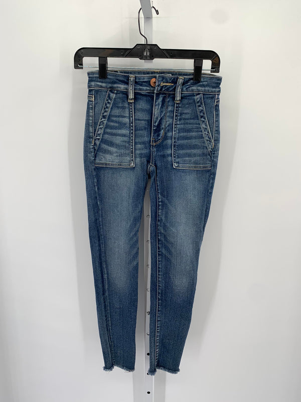 American Eagle Size 0 Juniors Cropped