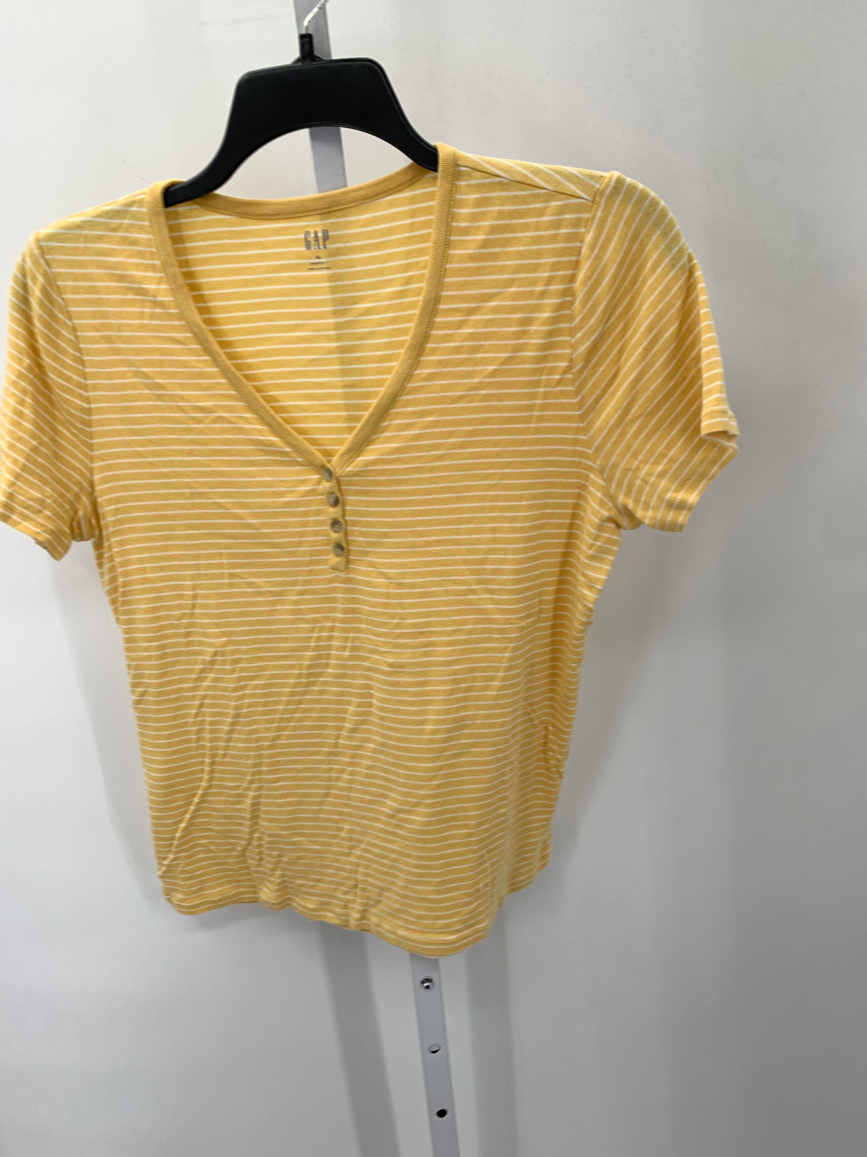 Gap Size Extra Large Misses Short Sleeve Shirt
