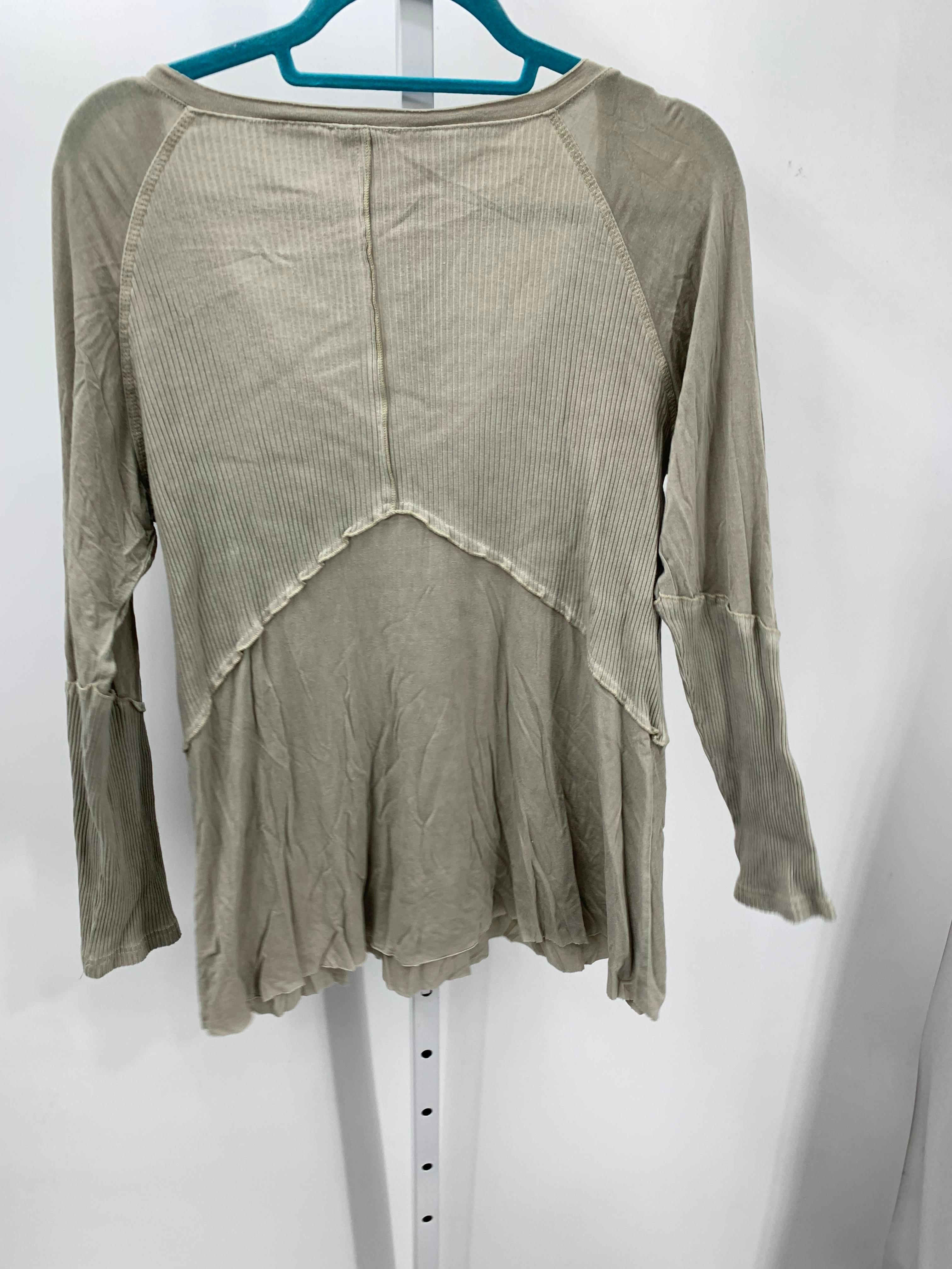 Size Medium Misses Long Sleeve Shirt