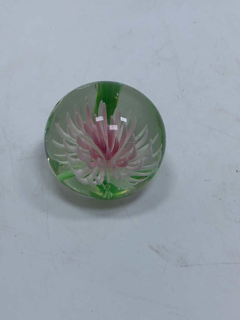 PINK FLOWER PAPERWEIGHT.
