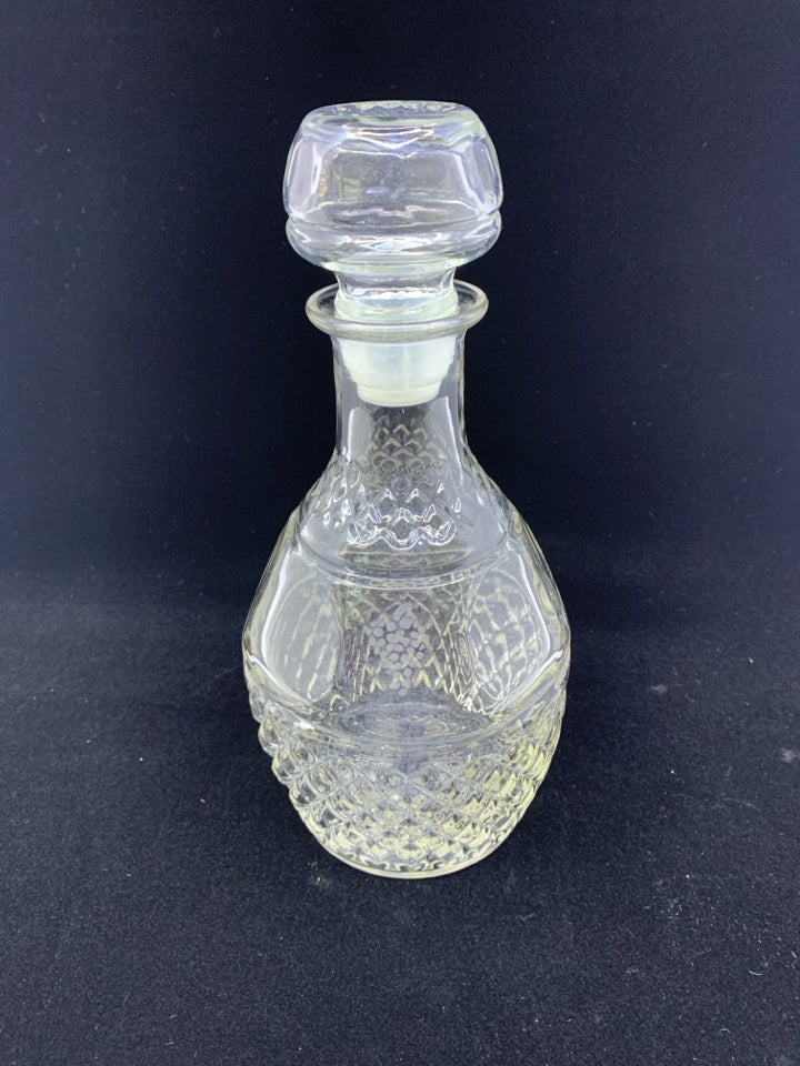 GLASS DECANTER W ETCHED CROWN.