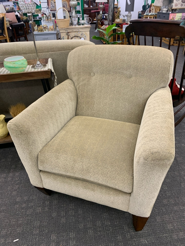 CREAM AND GREY ACCENT WOOD FOOTED CHAIR.